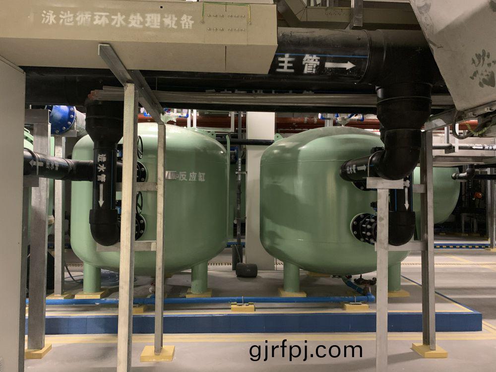香(xiang)港(gang)某某過濾(lv)係(xi)統
